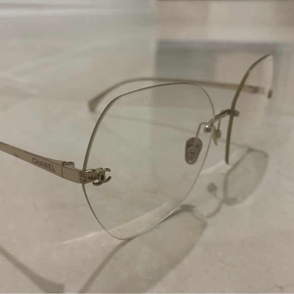 Chanel SQUARE BLUE LIGHT Titanium GLASSES
Titanium - Picture 7 of 15